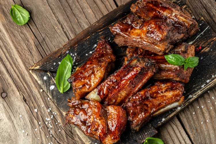 Knusprige BBQ-Schweinerippchen